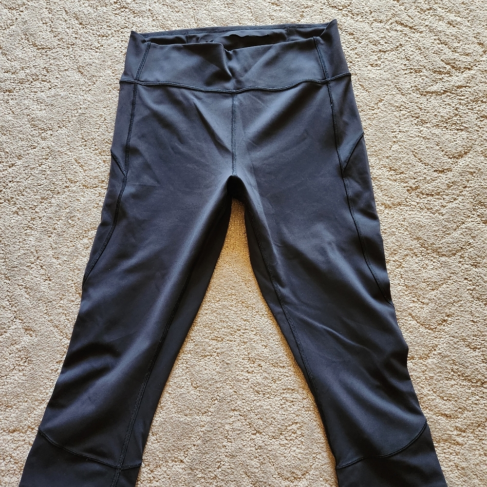 Lululemon crop pants black EUC